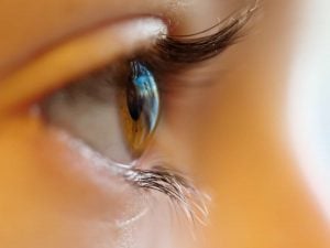 7 Best Contact Lenses for Astigmatism