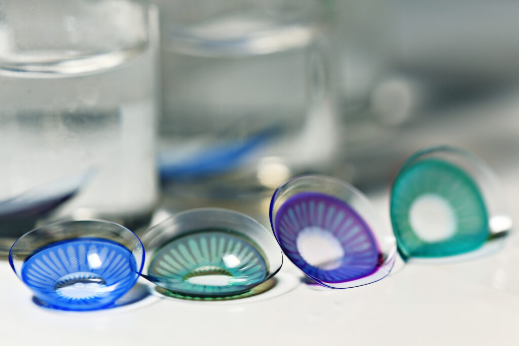 Colored contact lens lined up